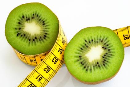 Kiwi zum Abnehmen - (Foto: iStockphoto/winterling) Kiwi zum Abnehmen - (Foto: iStockphoto/winterling)
