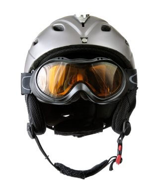 Skihelm mit Brille - (Foto: iStockphoto/Yuriy Chaban) Skihelm mit Brille - (Foto: iStockphoto/Yuriy Chaban)