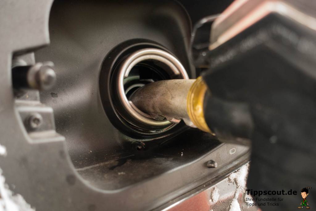 Auto tanken so geht