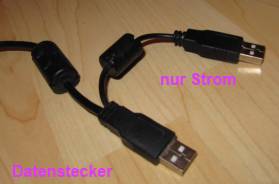 USB-Kabel mit zwei Steckern - (Foto: Markus Schraudolph)