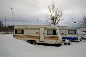 Wohnwagen im Winter - (Foto: iStockphoto.com/CarlssonInc ) Wohnwagen im Winter - (Foto: iStockphoto.com/CarlssonInc )