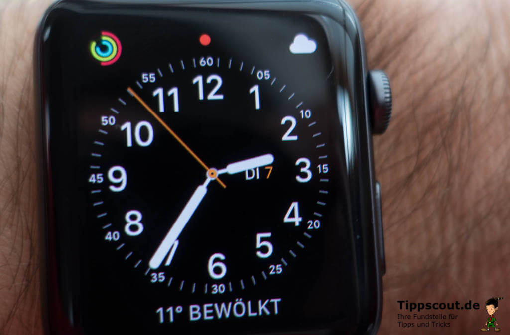 Roter Punkt zeigt neue Nachricht auf Apple Watch an