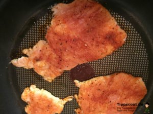 Fleisch anbraten - zum Beispiel Huhn
