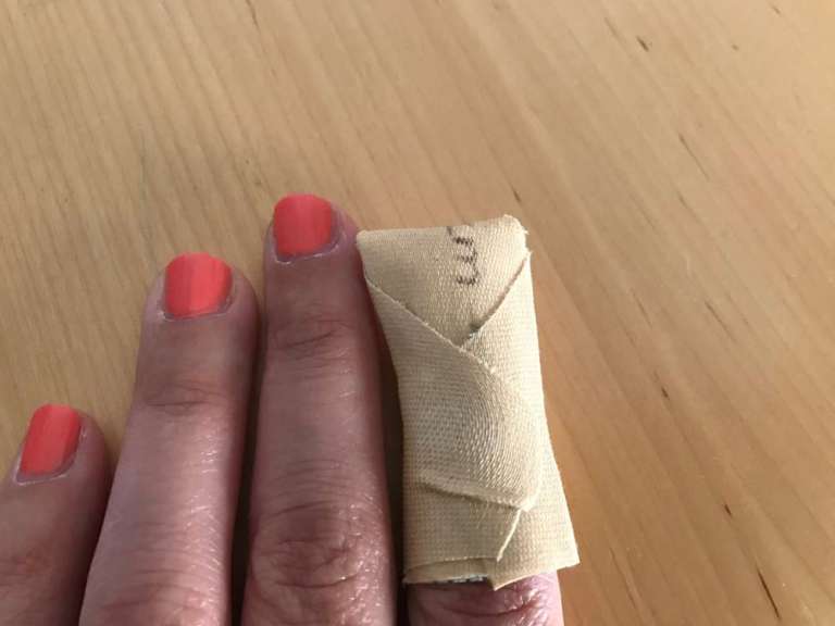 Fingerkuppenverband anlegen so geht